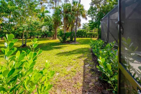 Sunny Naples Escape Poolside + Beach Access