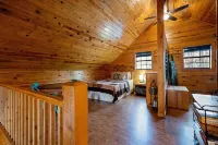 Excellent location! Water view from porch, short drive to Lake and Beavers Bend!