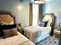 The Vault - Perfect Location!