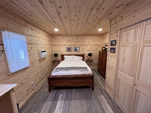 CABIN ON LAKE HAMILTON ALSO FULL RV HOOK UP