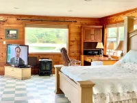 Large beautiful ocean front studio with private dock