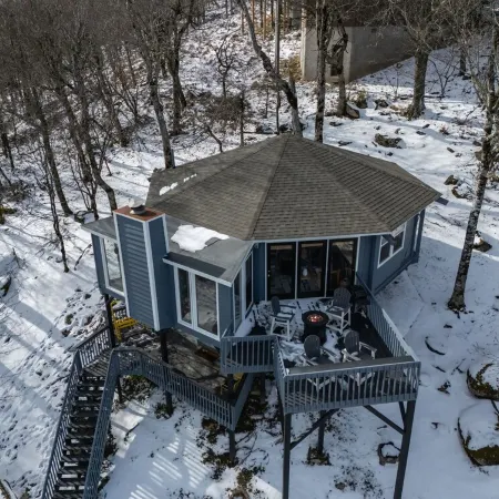 200ft to Lift - Ski-in Ski Out - Hot Tub - Fire Pit