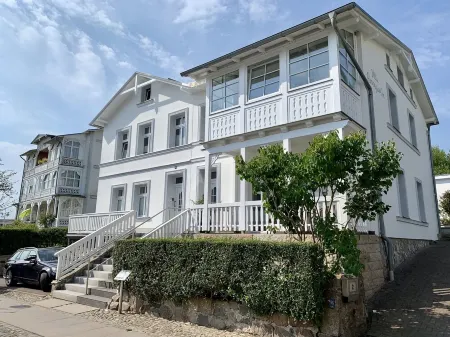 Modern apartment by the sea in the old town of Sassnitz (FW2)