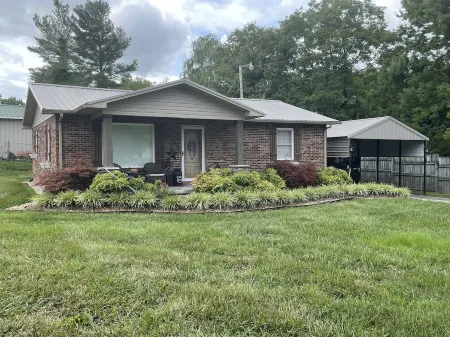 “Red’s House” located in Oneida city limits