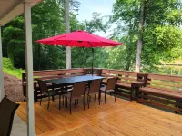 5 bdrm Lakefront Home-private lake! Accommodates 2-15 guests, great fishing too.
