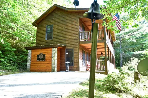 Black Bell Cabin - Fireplace - Mountain Top View - High Speed Internet Hotels in Towns County