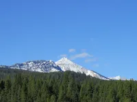 Comfy Country Condo - East