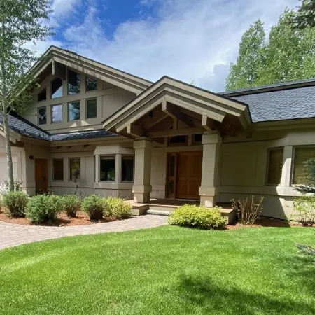 Ski bus stops at front door, court sports and indoor game room, bike path