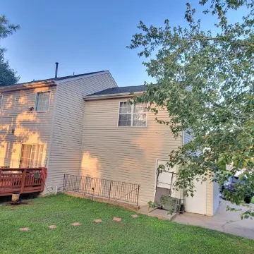 Clean, spacious, and Cozy Basement Apartment for a memorable HomeAway experience