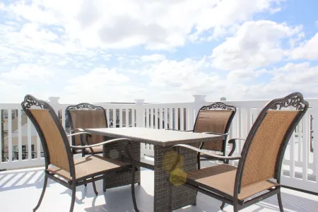 Large Families, Steps to Beach, Ocean View