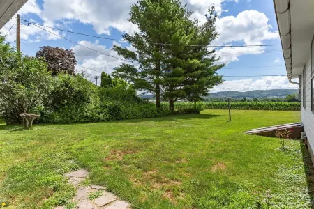 A Family Friendly Stay in the Safe Town of Hughesville