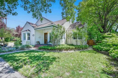 Charming 5BR Home in a Great Downtown Location