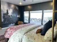 NEW Harry Potter Themed / Cozy Mountain Views! Hiking, Biking, Close to Downtown