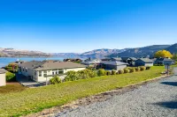 Wapato Point Home Single Level 4 Bed 3 Bath Sleeps 12, Close to Waterfront Park