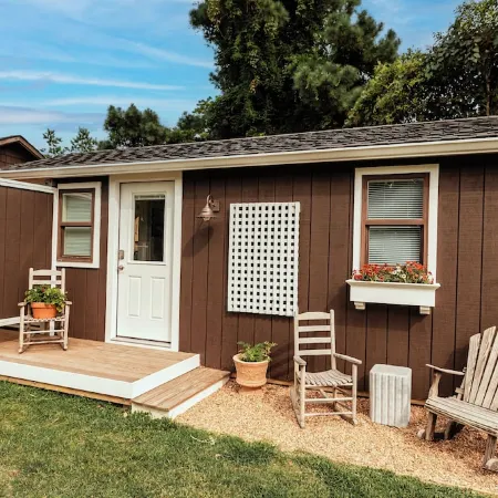 The Jasmine Bunkhouse-