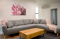 The Blush 1 - Style in the vines