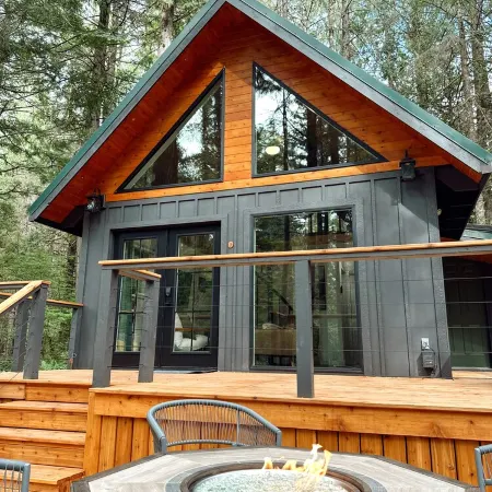 Among the Trees in Ashford, WA - Minutes to Paradise Mt. Rainier entrance