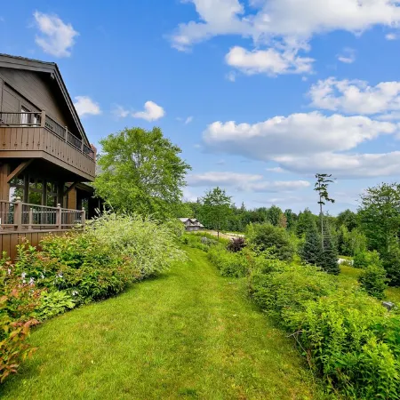 Year-Round Luxury Mountain Villa @ Trapp & Stowe with Resort Amenities Included!