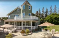 Post-Victorian with Private Pool & Sprawling Grounds, Near Wedding Venues. Hotels near Point Mugu Beach