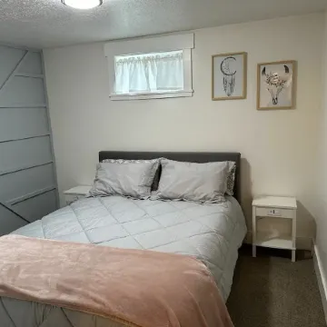 Cozy & Bright Private Basement