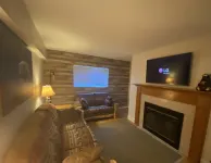 Perfect location-walk to attractions-Heated pool-walk to restaurants