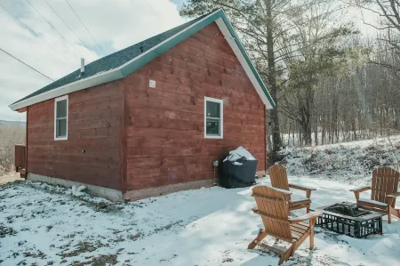 Mountainscape: Peaceful and Skiing Getaway. Pet-Friendly