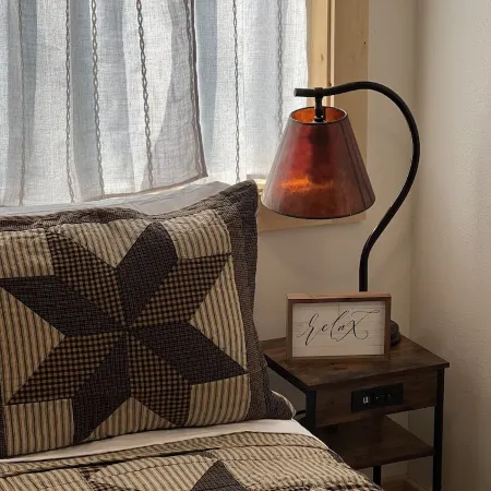 Downtown Bozeman Bungalow, pet friendly with private fenced yard