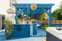 Cosmos Stays, Open Space, Jacuzzi, King Beds, Hot Tub, Serene, Spacious