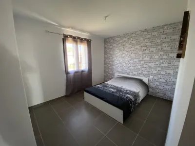 CIEURAC HOUSE Hotels near Maison du 15e siècle