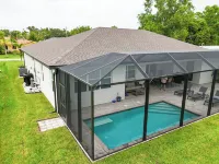 NEW Coastal Paradise GEM!! Spacious 4BR, 3 Full Baths w/Pool!! PET FRIENDLY!!! - piscina