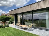 Proximité Lill, Villa moderne et lumineuse.Piscine intérieure  et home ciné