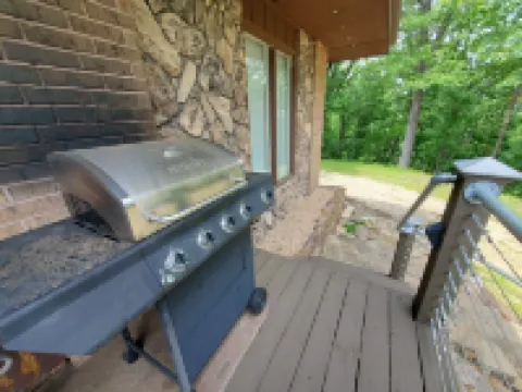 Lands End-Lakefront - Lakefront Huge Lake View On Private 8+ acres.