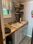 Huckleberry Cottage at Cozy Nook