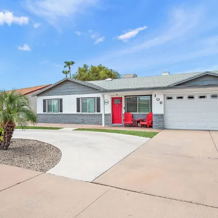 Gilbert Home, Walk to Downtown, Restaurants, Nightlife 10+ location!