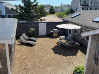 Plum Island Beach Cottage - 4 Minute Walk To Beach!! Hotels in Newbury