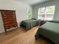 Near Downtown-HPU-High Point Regional Hotels near String & Splinter Club Inc