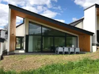 Design Villa Winterberg: Luxury vacation home directly on the slopes/meadow