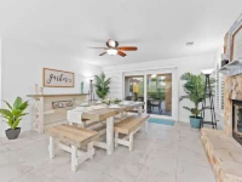 Beachy Places, Hot tub, Pool, Beach Hotels in Melbourne Beach