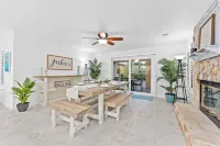 Beachy Places, Hot tub, Pool, Beach Hotels in Melbourne Beach