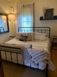 The Kruse Cottage Hotels near Felix Adler Children's Discovery Center