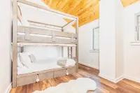 The Quechee Haus: VT Retreat with Outdoor Hot Tub