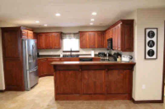 Quiet and Comfortable!  5 minutes away from parks/hospitals