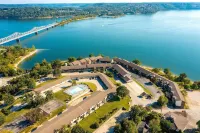 Perfect location for a cozy family get-away to Table Rock Lake!
