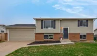 Designer Home. Lake View. Amazing Patio. Heated Swim Spa Pool & Hot Tub Hotels near Regis University (Thornton Campus)