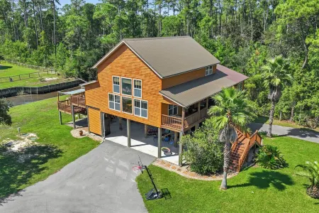 Pool, Boat Ramp, Games, Pass Christian Waterfront Sleeps 18 Guests 6 Bedrooms