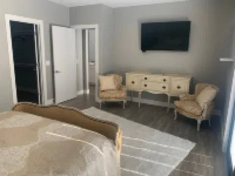 Modern Haven That Sleeps 6 and Close to Downtown Walla Walla and Wineries