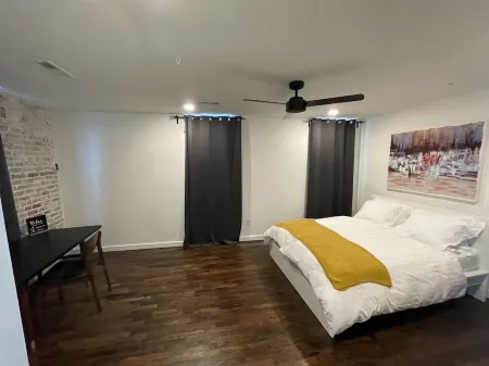 Stylish 2 BR New Apartment in Downtown Mount Airy (APT 202)