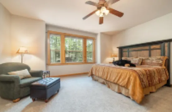 Luxury 7 Br Home / Best Rates! / Hot Tub / Sharc / AC / Wi Fi / Bikes