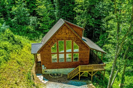 Beautiful Secluded Cabin near Boone Отели в г. Ков Крик