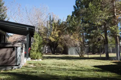Lazy Meadow, Game Room, Hot Tub, 5 min from anything Big Bear